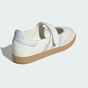 Adidas Samba Jane, Size 7, BRAND NEW IN BOX.